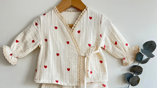 Bebek Kıyafetleri Kaç Derecede Yıkanmalı? | Annelerin Merak Ettikleri ve İpuçları