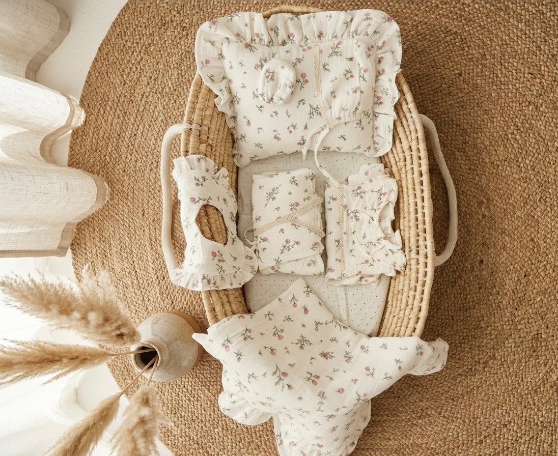 Flowers 8'li Bebek Seti | Çiçek Desenli Premium Hastane Çıkış Seti