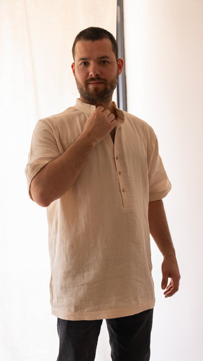 %100 pamuk müslin kumaştan yapılmış, hafif ve nefes alan erkek gömlek modelidir.