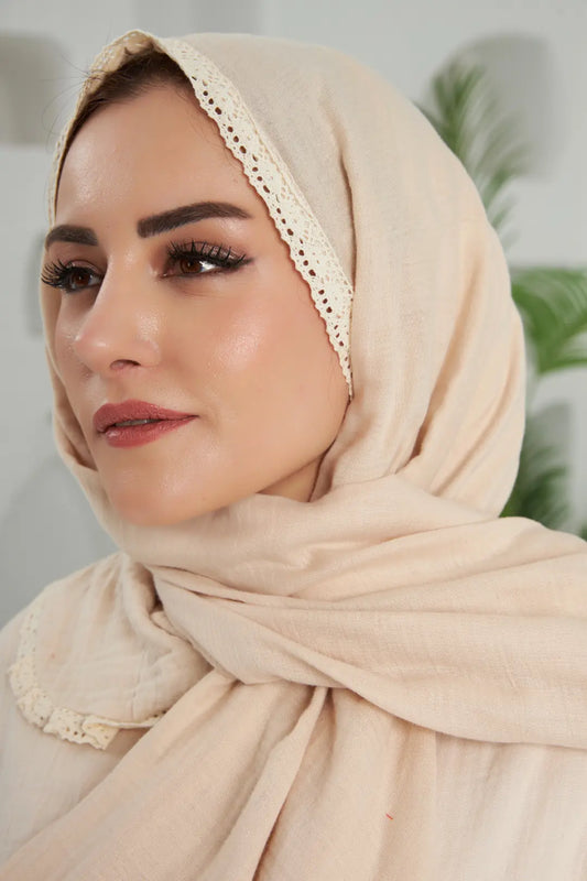 Bej Anne Şal
