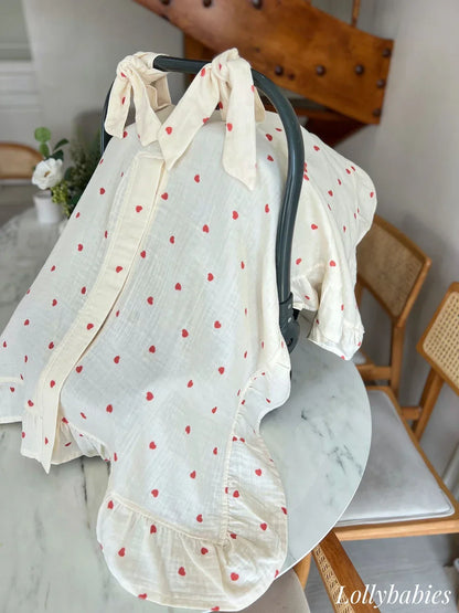 Müslin puset örtüsü, hafif pamuk kumaşıyla doğal tonlarda ve zarif bir tasarıma sahiptir.