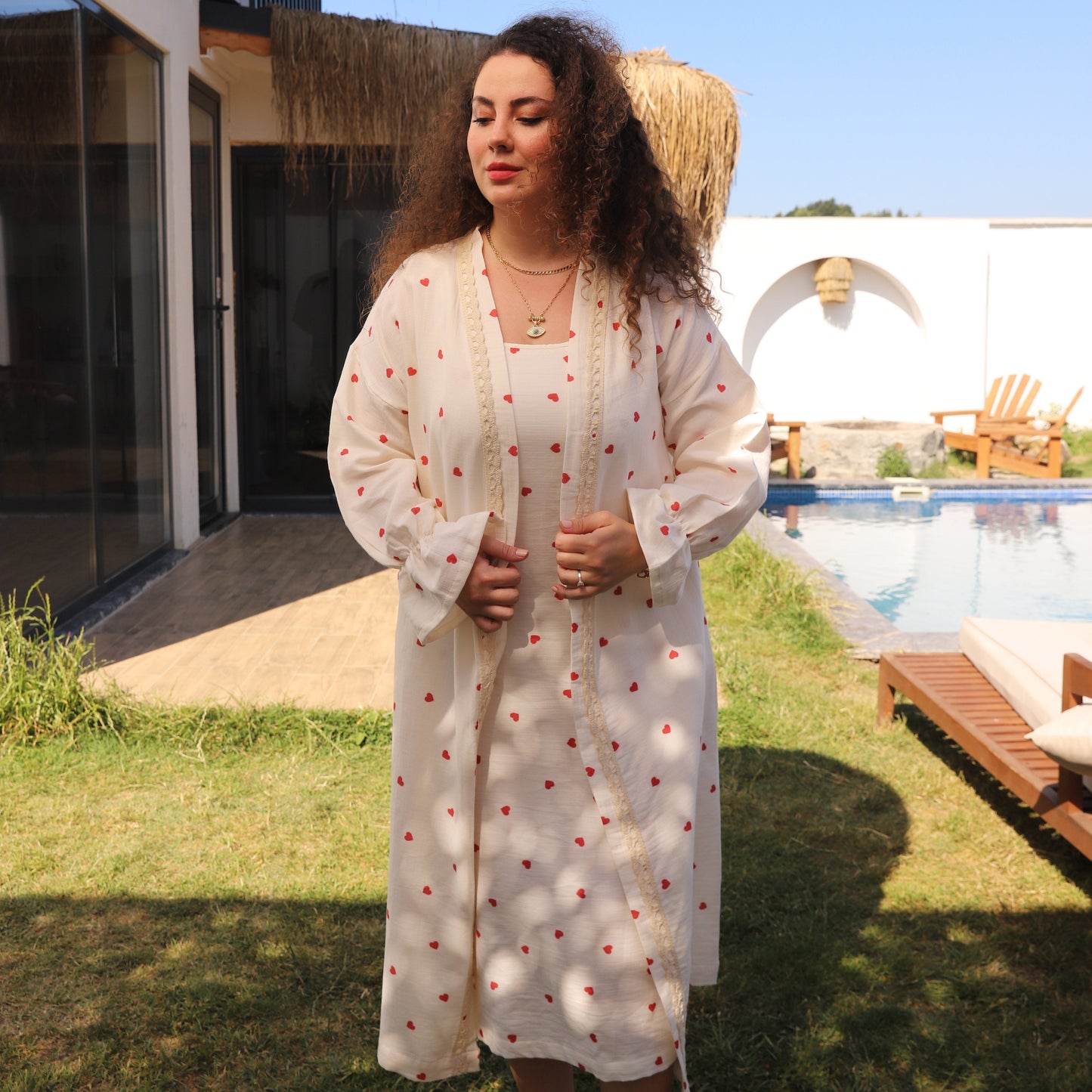 Kırmızı pamuklu kısa kollu lohusa gecelik ve uzun kollu kruvaze sabahlık takımı